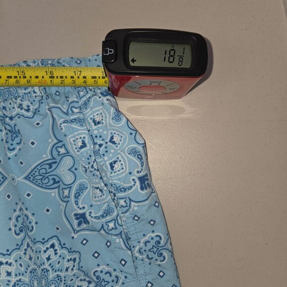 Foot Locker Blue Bandana Print Swim Shorts Mens XXL LCKR Mesh Lining Elastic Wai - Picture 8 of 10